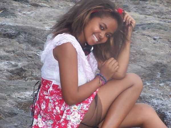 Ma 101 emme Fille Rolandia  de Madagascar 